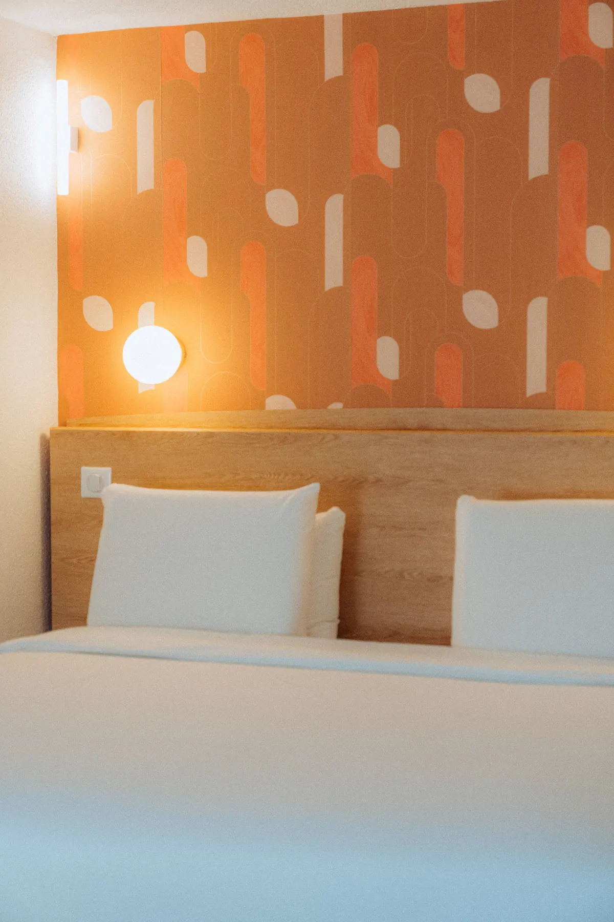 Chambre Art déco du The Cannes Motel